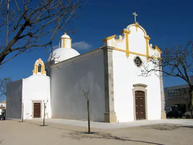 Carlos, Public domain, Wikimedia Commons