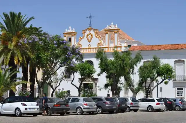 <a href="//commons.wikimedia.org/w/index.php?title=User:L%C3%ADdia_Maria_Faria&action=edit&redlink=1" class="new" title="User:Lídia Maria Faria (page does not exist)">Lídia Maria Faria</a>