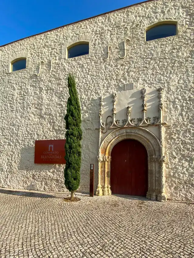 <a href="//commons.wikimedia.org/w/index.php?title=User:Pedro_S_Bello&action=edit&redlink=1" class="new" title="User:Pedro S Bello (page does not exist)">Pedro S Bello</a>